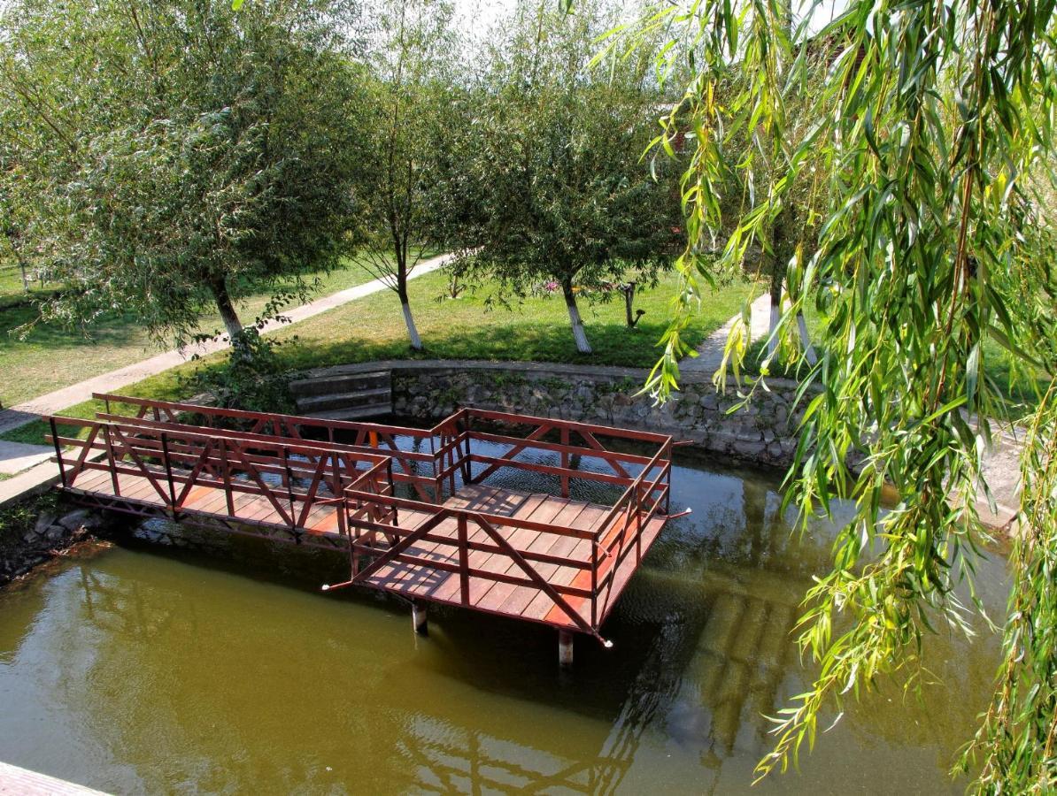 Pensiunea ,,La Struti" Târgu Neamţ Quarto foto